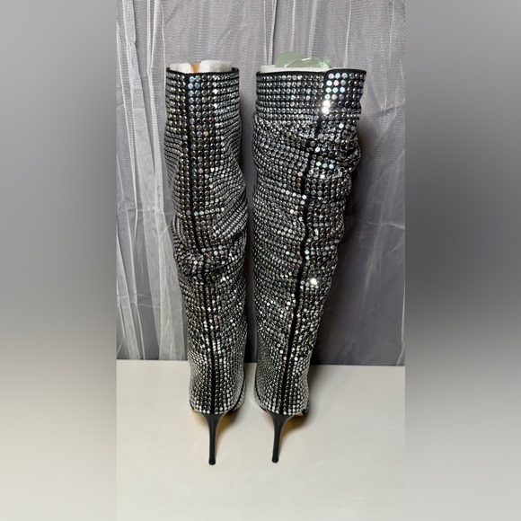 Michael Kors Dawn Silver studded Heeled Boots - Picture 12 of 16